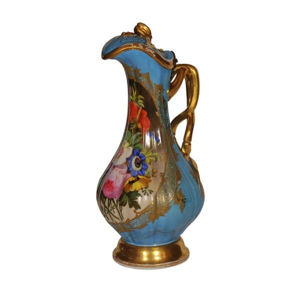 Fransız Porselen Aşurelik 19. yüzyıl - Osmanlı pazarı için imal edilmiş armudi gövdeli - Kulbu altın yaldız - Lale figürlü kapak tutmağı - Y:47cm