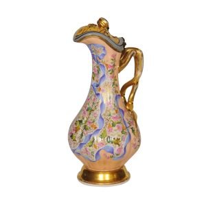 Fransız Porselen Aşurelik 19. yüzyıl - Osmanlı pazarı için imal edilmiş armudi gövdeli - Kulbu altın yaldız - Lale figürlü kapak tutmağı - Y:47cm