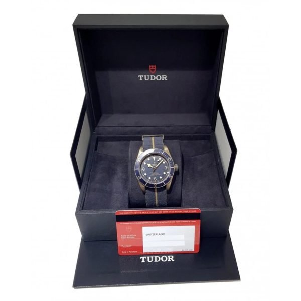 Tudor Black Bay Bronze Bucherer Blue Special Edition Bronze - Yuvarlak uçlu siyah nubuk deri, bronz toka - 200 metre - 70 saat güç rezervi - Arduvaz grisi, bombeli kadran - 43 mm -6-