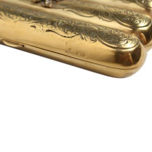 Faberge Rus Gümüş 3lü Puro Kutusu 94gr 14 Faberge Rus Gümüş 3lü Puro Kutusu - Karl Faberge Moskova damgalı, üzeri elmas taşlı Çar inisiyalli, dışı ve içi altın vermeyli, 84 zolotnik - 94 gr - 125x60x22 mm -5-